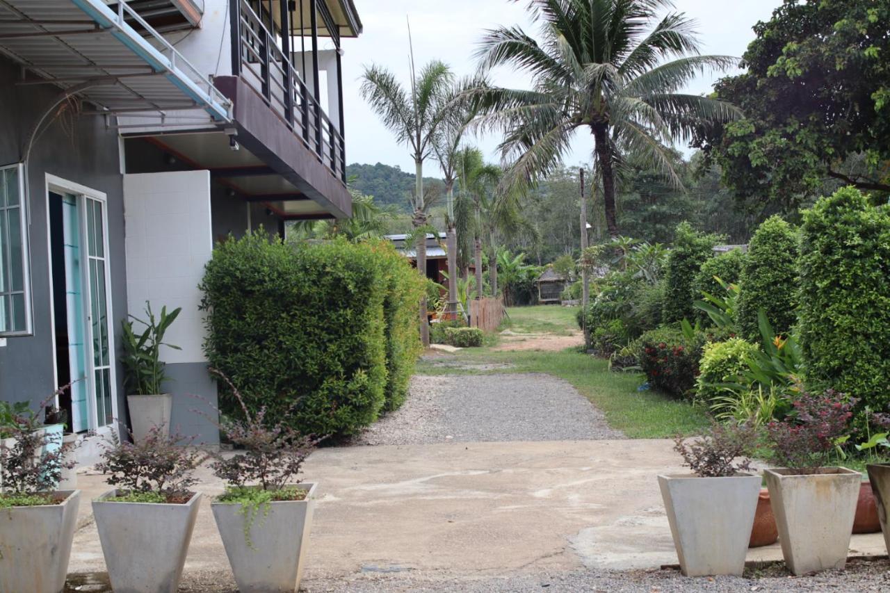 Hotel Baan Check In Ko Lanta Exterior foto